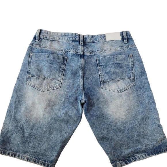 SOUTHPOLE Men 34 Denim Shorts Distressed Faded Bleached Destroyed Baggy Long Y2K - Picture 1 of 8